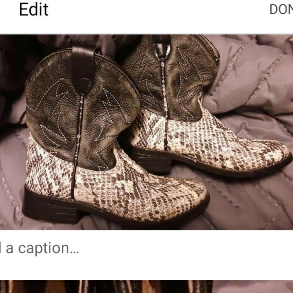 Dan Post toddler boots size 8